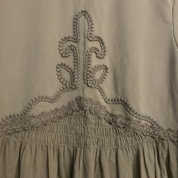 Soft Surroundings Small Taupe Topper Button Front Embroidered Mixed Media EUC - Picture 5 of 5